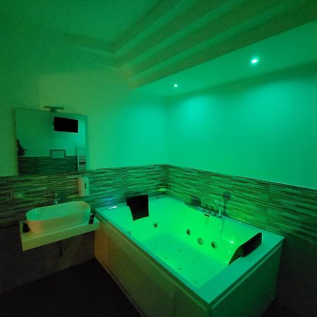 Casa Dello Stretto Hotel Месина Екстериор снимка