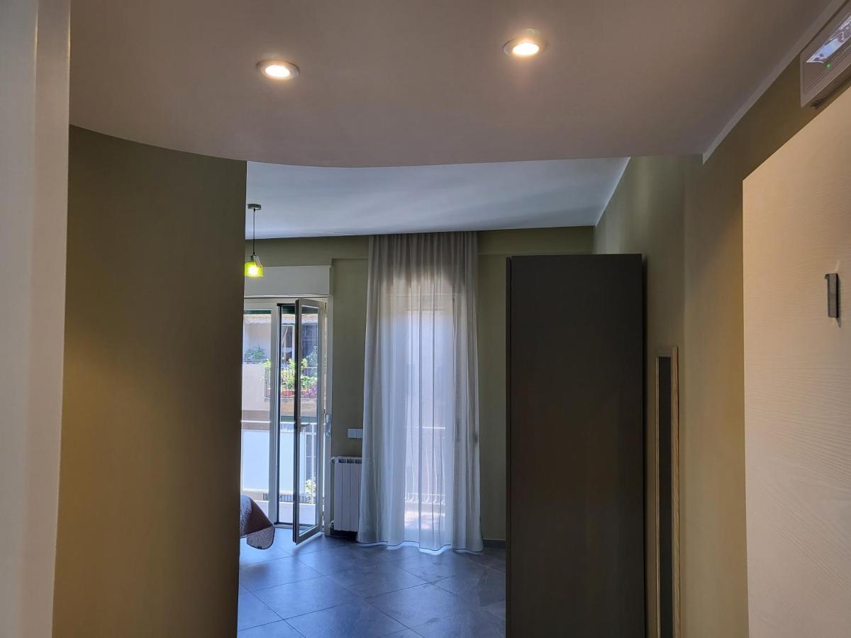 Casa Dello Stretto Hotel Месина Екстериор снимка
