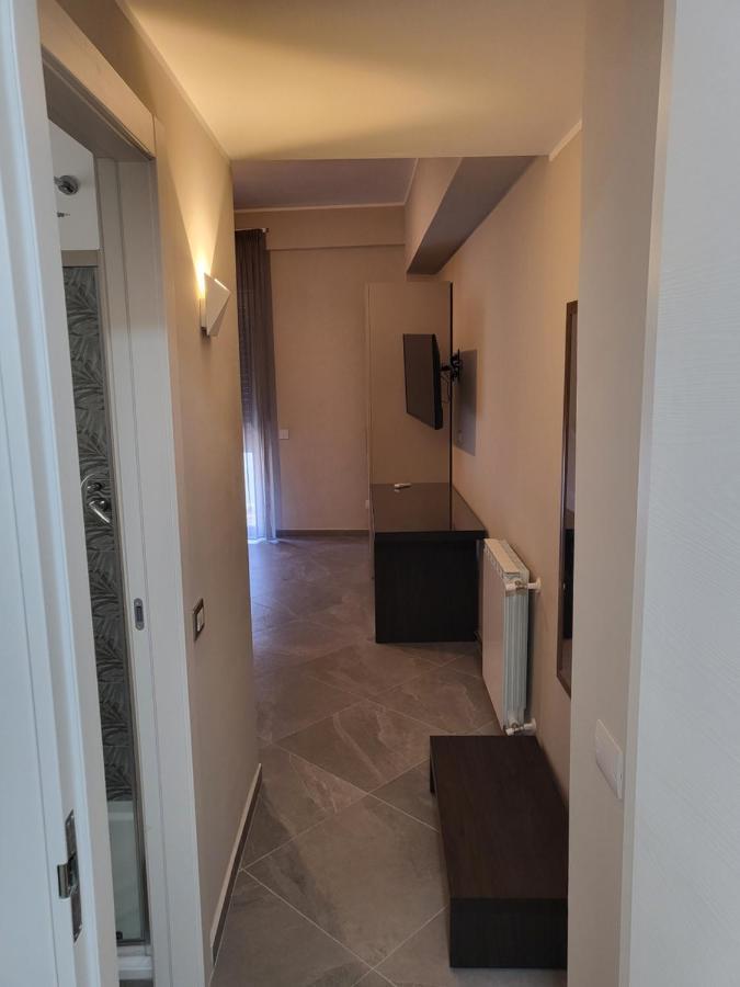 Casa Dello Stretto Hotel Месина Екстериор снимка