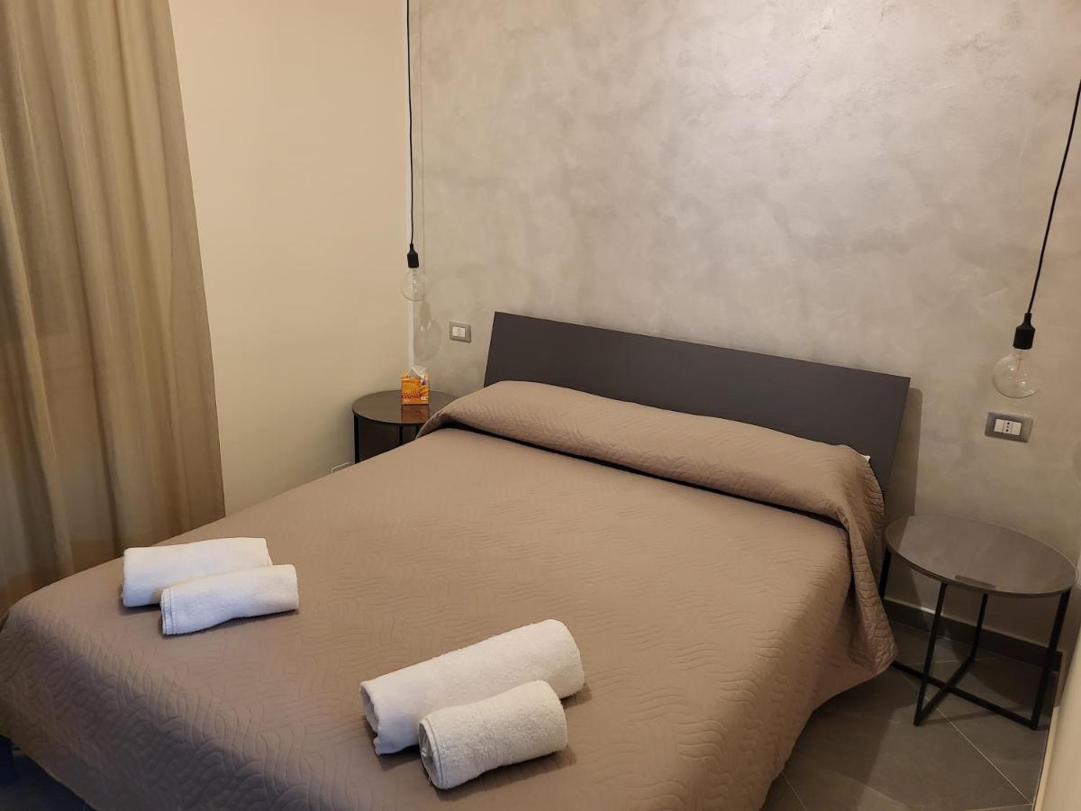Casa Dello Stretto Hotel Месина Екстериор снимка