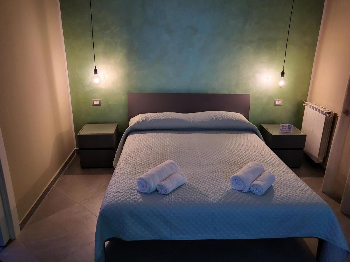 Casa Dello Stretto Hotel Месина Екстериор снимка