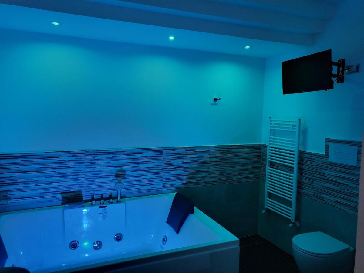 Casa Dello Stretto Hotel Месина Екстериор снимка
