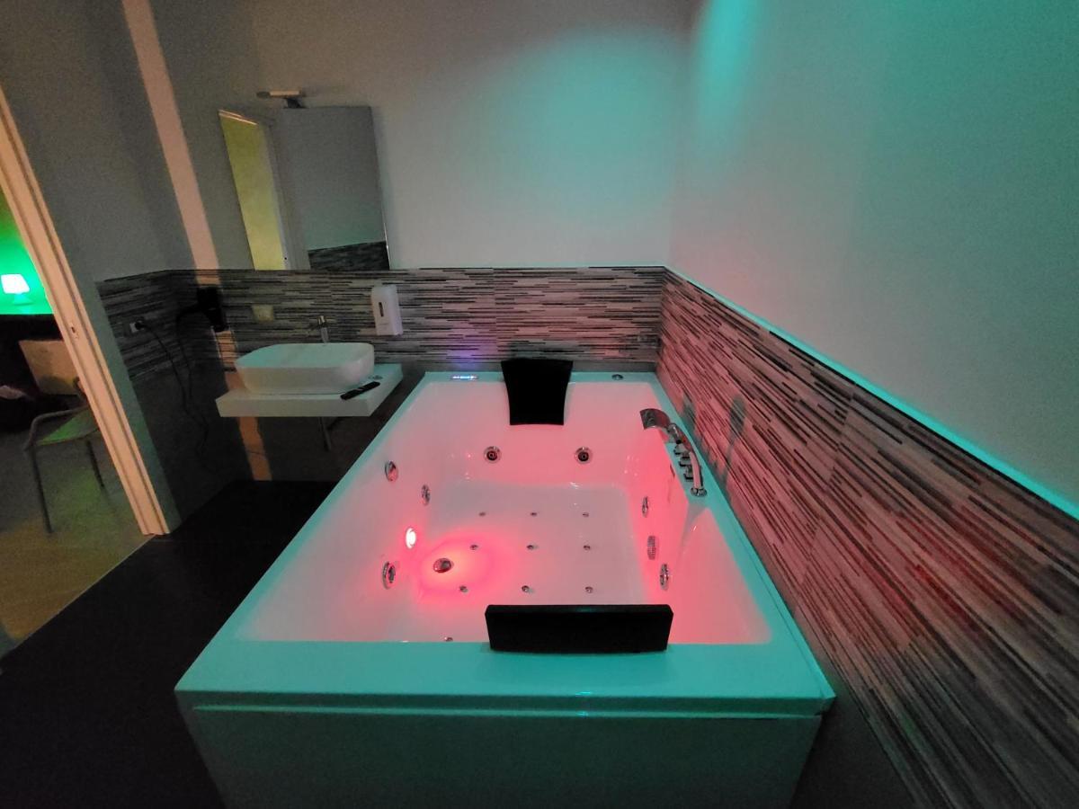 Casa Dello Stretto Hotel Месина Екстериор снимка