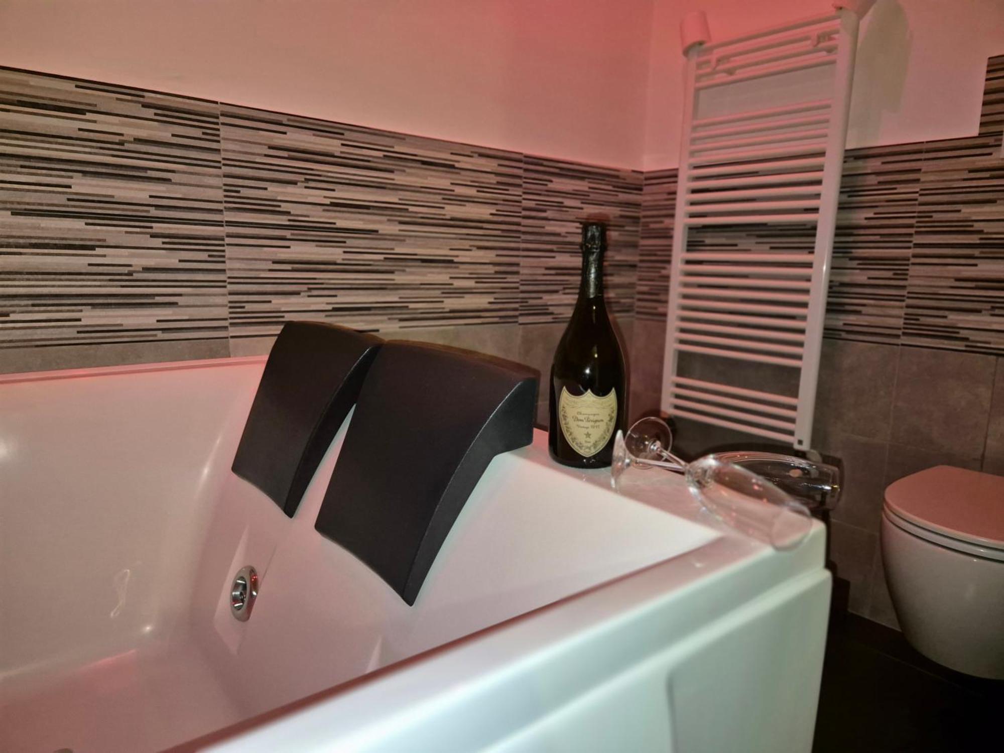 Casa Dello Stretto Hotel Месина Стая снимка